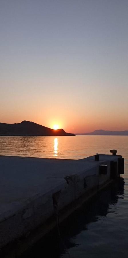 Occasus Room Comfort Chalki Town Dış mekan fotoğraf